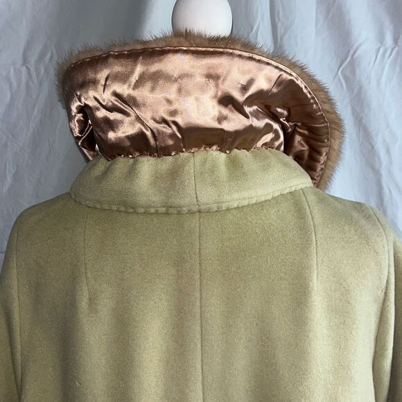 Vintage Late 1950's - Early 1960's Cashmere and Mink ￼Coat Unbranded - Picture 5 of 15